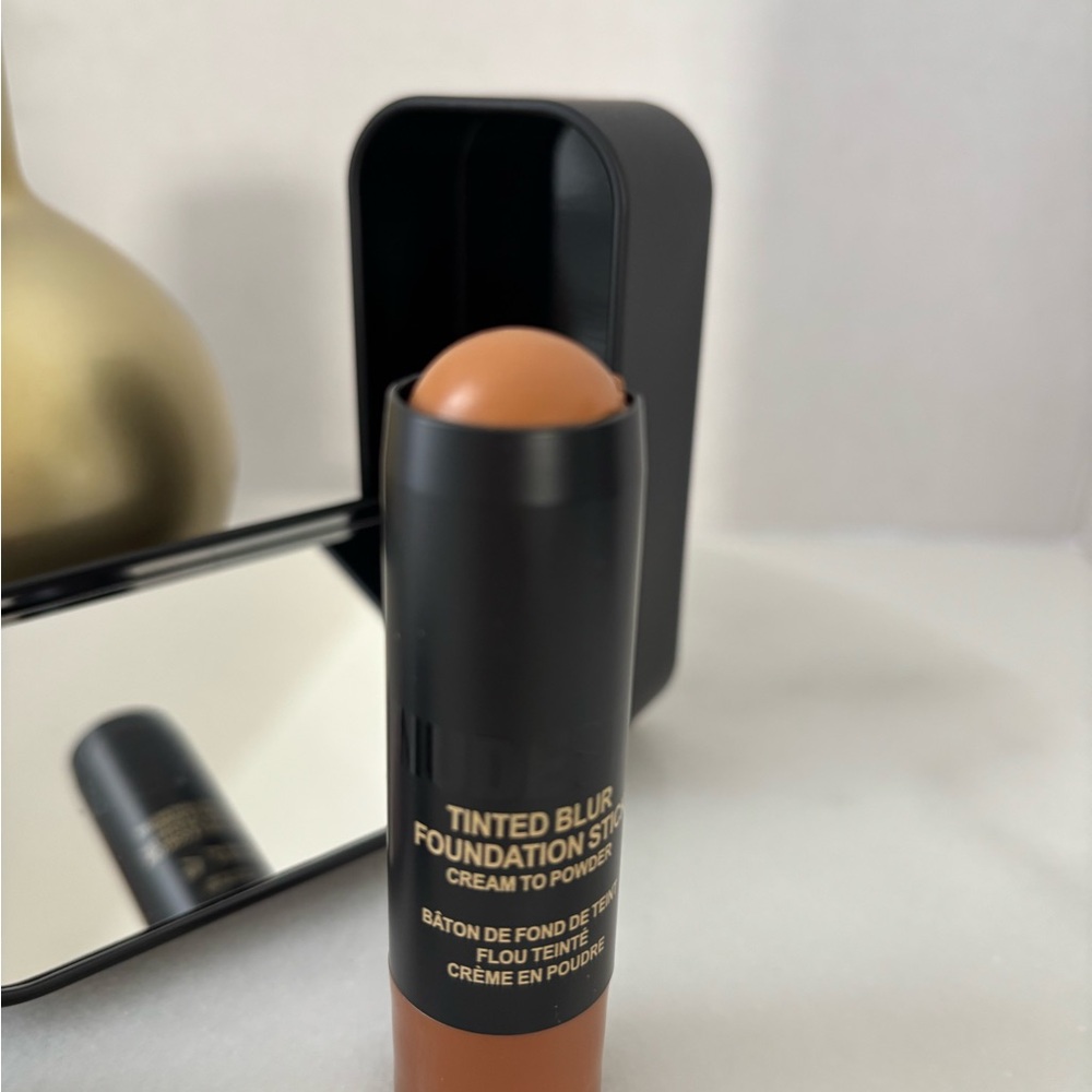 NUDESTIX Tinted Blur Foundation Stick cream to powder